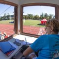Zieleinlauf und Platzsprecherin A. Scherney Foto: ÖBSV/MarkusFrühmann